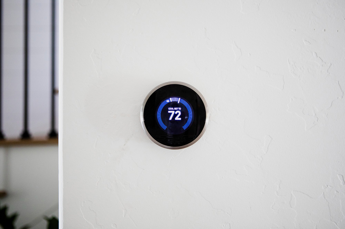 Your Guide to Picking the Best RV Thermostat
