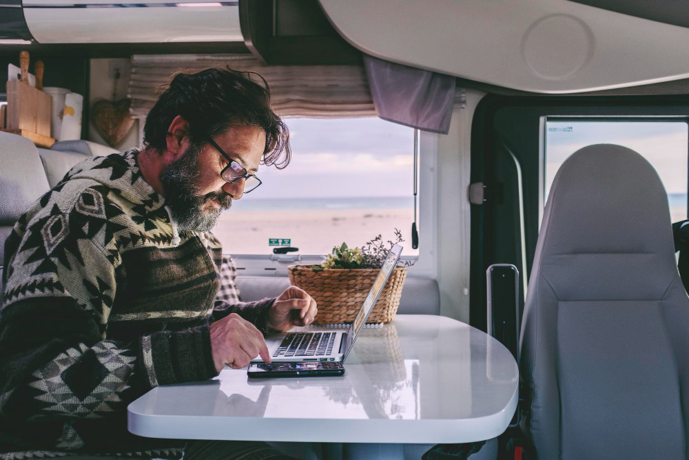 10 Tips to Make Your RV Traveling Affordable